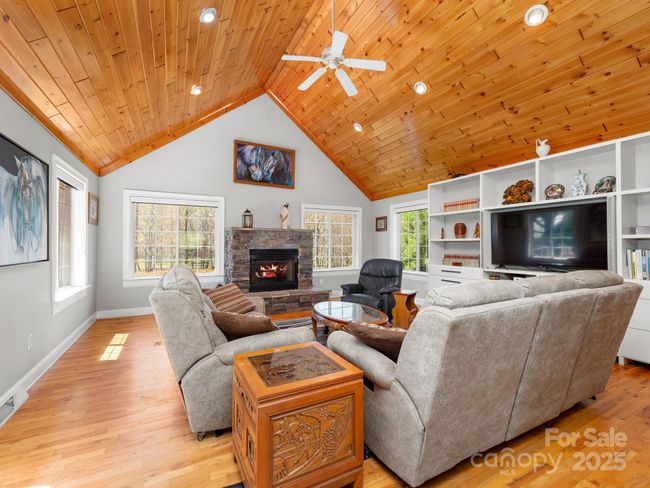 132 Green Mdws, House other with 3 bedrooms, 3 bathrooms and null parking in Columbus NC | Image 14