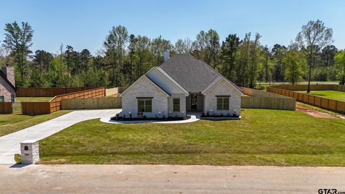 20964 Patriot Cir, Tyler, TX, 75703-7089 | Card Image