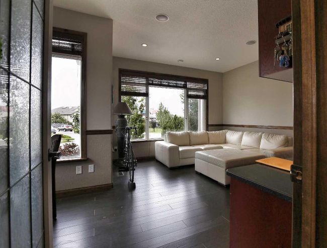 101 Grizzly Terrace N, Home with 5 bedrooms, 3 bathrooms and 4 parking in Lethbridge AB | Image 5