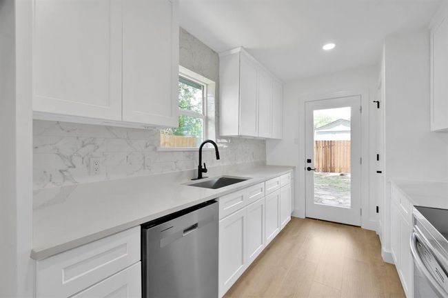 5015 Monteith Dr, House other with 3 bedrooms, 2 bathrooms and 2 parking in Spring TX | Image 21