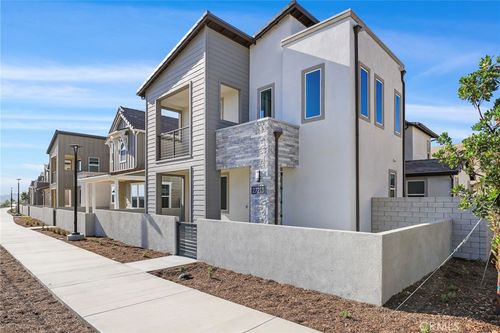 27213 Tamarack Ln, Valencia, CA, 91381-0788 | Card Image