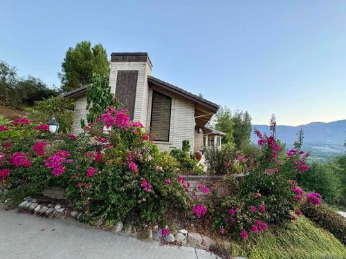 15725 Pauma Valley Dr, Pauma Valley, CA, 92061-1611 | Card Image