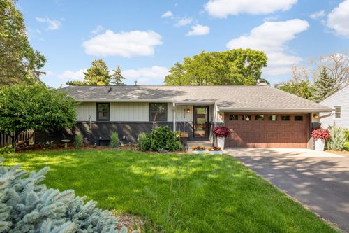 4208 W 70th St, Edina, MN, 55435-4106 | Card Image