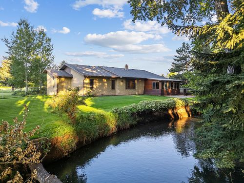 26 Big Chief Trl, Bozeman, MT, 59718-9419 | Card Image