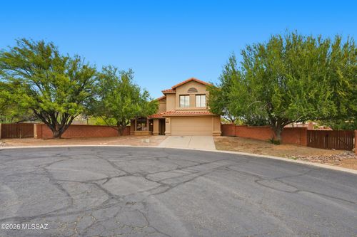 10290 N Krauswood Ln, Oro Valley, AZ, 85737-6936 | Card Image