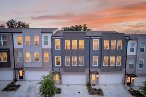 1445 Creekside Cir Nw, Atlanta, GA, 30318-8393 | Card Image