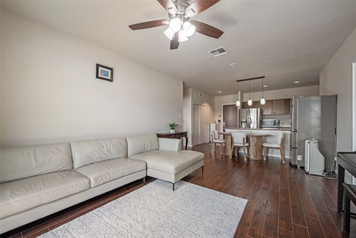 3028-1100 W Trinity Mills Rd, Carrollton, TX, 75006-1367 | Card Image