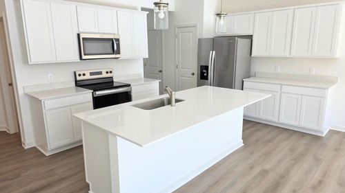 4738 Airlake Curv, Woodbury, MN, 55129-7603 | Card Image
