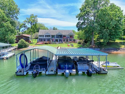 unit-b-209B N Berrong St, Hiawassee, GA, 30546-2266 | Card Image