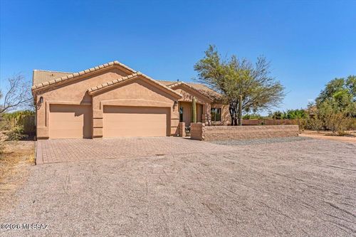 15997 W Short Cotton Pl, Marana, AZ, 85653-7923 | Card Image