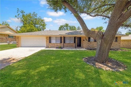 106 E Upshaw Avenue, Temple, TX, 76501 | Card Image