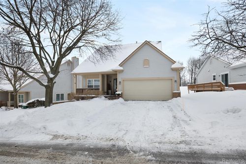 30823 Palmer Dr, Novi, MI, 48377-4519 | Card Image