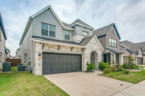 716 Sugar Field Dr, Lewisville, TX, 75056-7046 | Card Image