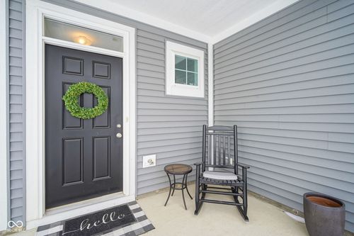 6044 Medina Spirit Dr, Indianapolis, IN, 46237-0013 | Card Image