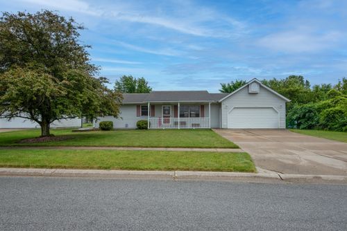 897 Apache Ln, Lowell, IN, 46356-1685 | Card Image