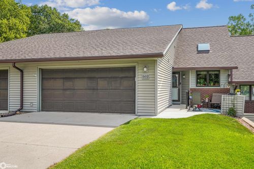 502 Southwoods Dr, Nevada, IA, 50201-2557 | Card Image