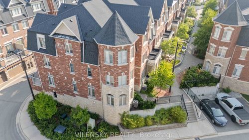 {{alt}} | Card Image