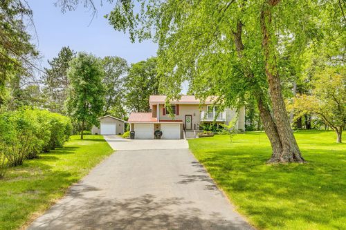 10275 Park Cir, Pine City, MN, 55063-4571 | Card Image