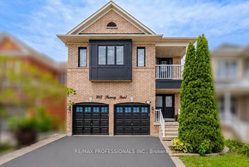 3863 N Passway Road, Mississauga, ON, L5N8N9 | Card Image