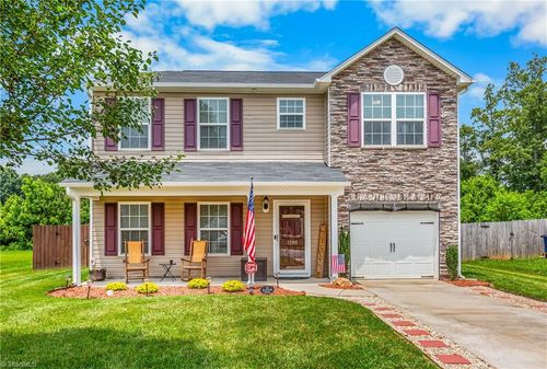 1390 Aurora Glen Dr, Rural Hall, NC, 27045-9890 | Card Image