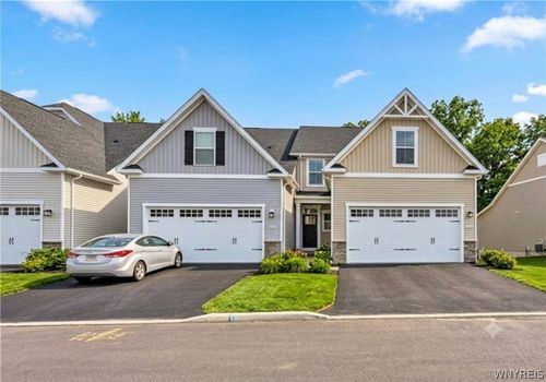 173 Sandstone Cir, Grand Island, NY, 14072-1888 | Card Image