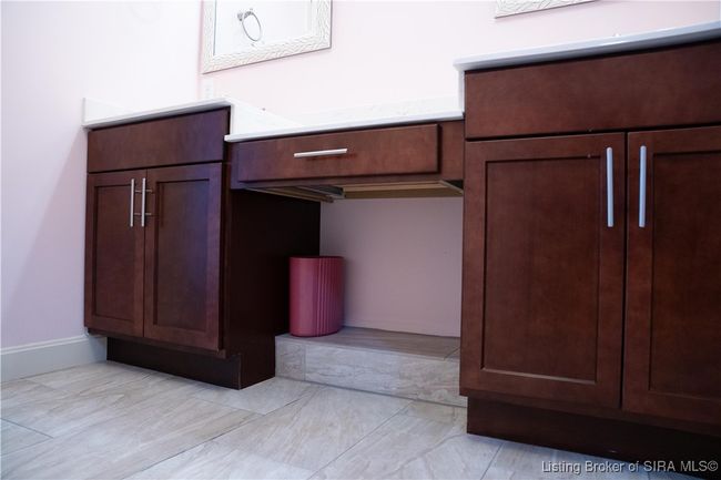 Main bathroom custom cabinetry | Image 17