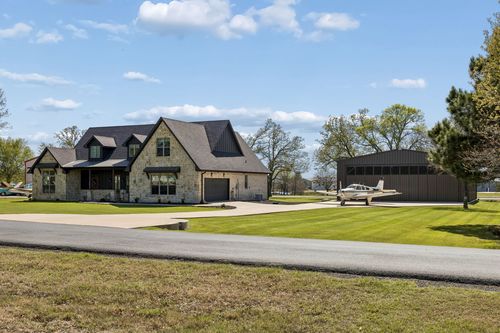 366 Private Road 7005, Edgewood, TX, 75117-5212 | Card Image