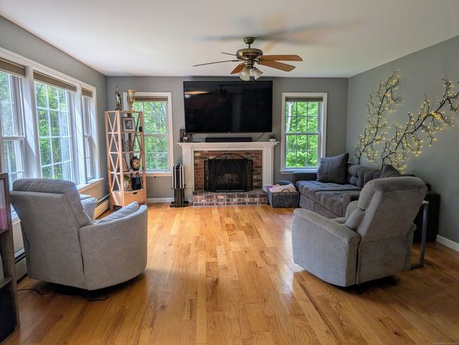 35 Snake Meadow Rd, House other with 3 bedrooms, 3 bathrooms and 6 parking in Killingly CT | Image 8