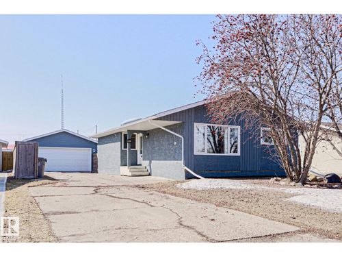 9809 95 Ave, Morinville, AB, T8R1H3 | Card Image