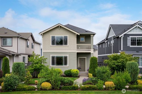 32828 Se Cottonwood St, Black Diamond, WA, 98010-5067 | Card Image