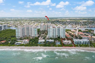 1204 - 3720 S Ocean Boulevard, Condo with 3 bedrooms, 2 bathrooms and null parking in Highland Beach FL | Image 2