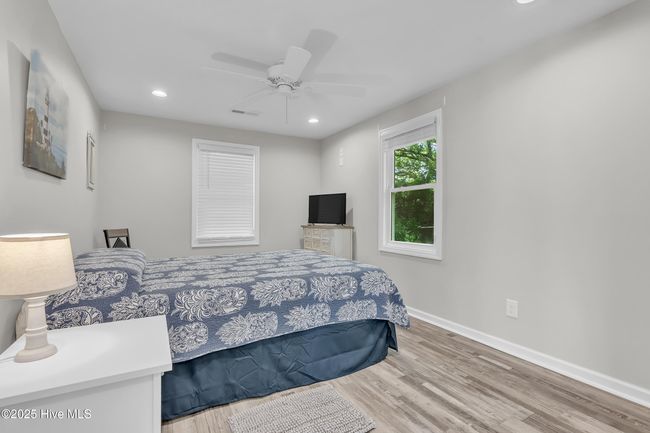 1057 Salter Path Rd, House other with 2 bedrooms, 2 bathrooms and null parking in Salter Path NC | Image 36