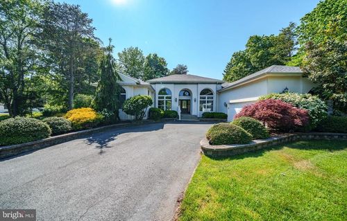 11 Holly Knoll Dr, Cape May Court House, NJ, 08210-1473 | Card Image