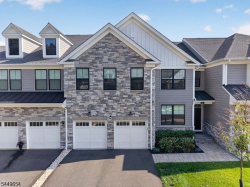 6 Concord Ct, Warren, NJ, 07059-2401 | Card Image