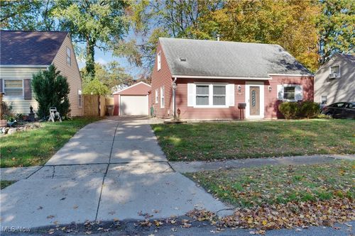 1521 Anderson Rd, Cuyahoga Falls, OH, 44221-4309 | Card Image