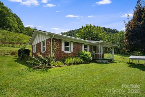 474 Smith Creek Rd, Mars Hill, NC, 28754-5767 | Card Image