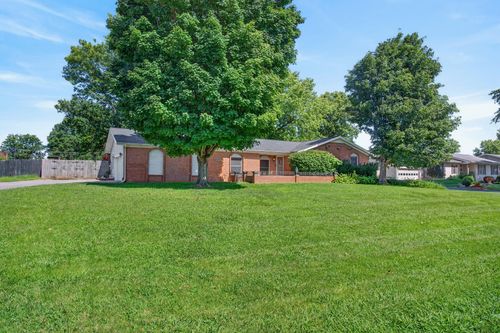 1117 Black Oak Ln, Hopkinsville, KY, 42240-5161 | Card Image