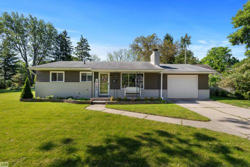 218 Ewell St, Romeo, MI, 48065-4732 | Card Image