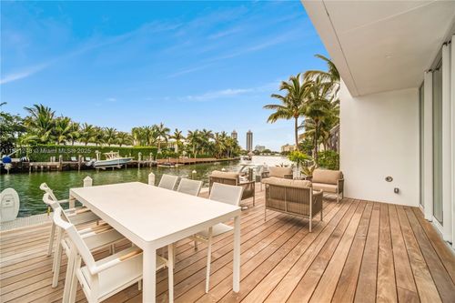 8-1011 W 48th St, Miami Beach, FL, 33140-2974 | Card Image