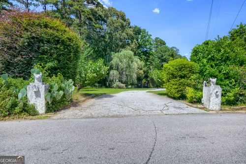 2742 Cliffview Dr Sw, Lilburn, GA, 30047-4759 | Card Image