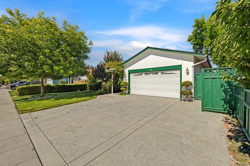 343 Anna Maria St, Livermore, CA, 94550-3904 | Card Image