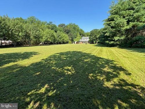 64 Mill St, MEDFORD, NJ, 08055-9301 | Card Image