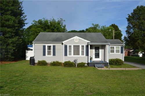 305 N 10th Ave, Mayodan, NC, 27027-2103 | Card Image