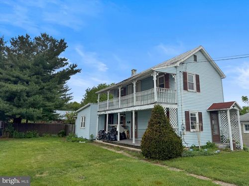 229 Chestnut St, MOUNT HOLLY SPRINGS, PA, 17065-1211 | Card Image