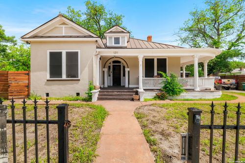1211 Guadalupe St, San Antonio, TX, 78207-5518 | Card Image