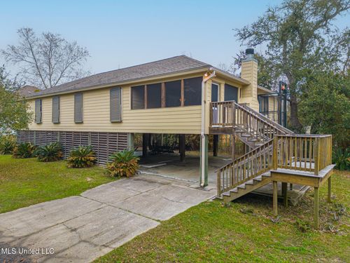 208 Petite Dr, Waveland, MS, 39576-4341 | Card Image