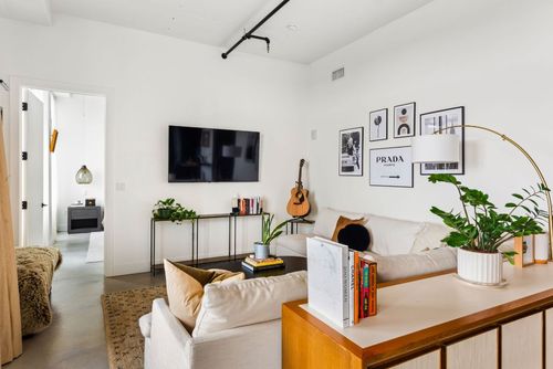 apt-902-800 W 5th St, Austin, TX, 78703-5443 | Card Image