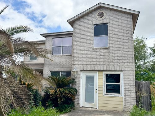 2110 Hollow Cir, San Antonio, TX, 78227-2351 | Card Image