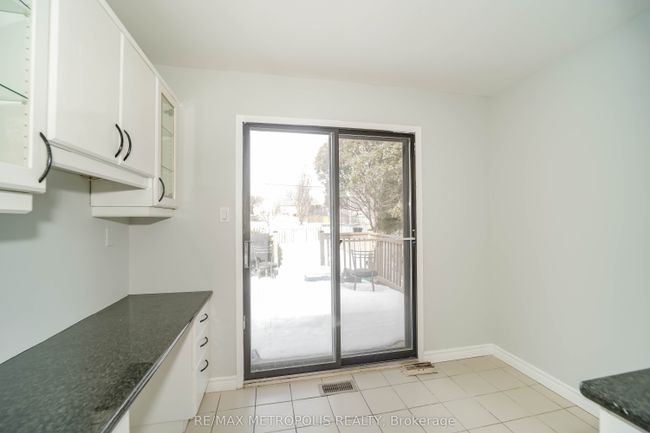 1927 Parkside Dr, House other with 5 bedrooms, 4 bathrooms and 2 parking in Pickering ON | Image 11