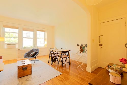 4-401 Washington St, Brookline, MA, 02446-6118 | Card Image